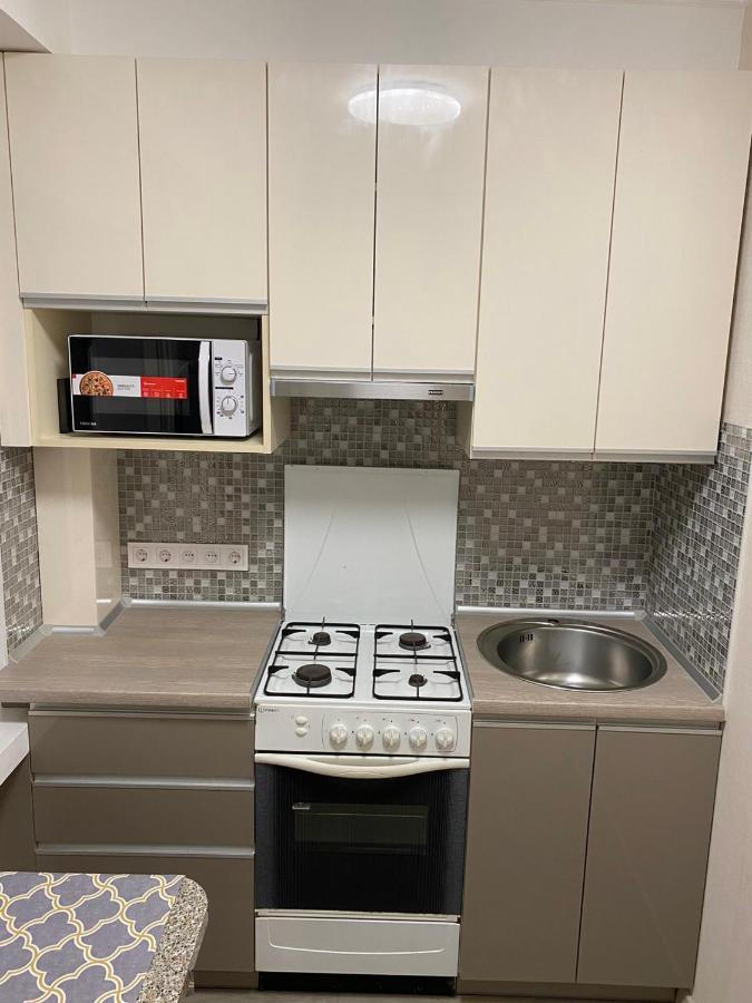 Квартира По Адресу Дружбы Народов 8А Kiev Luaran gambar